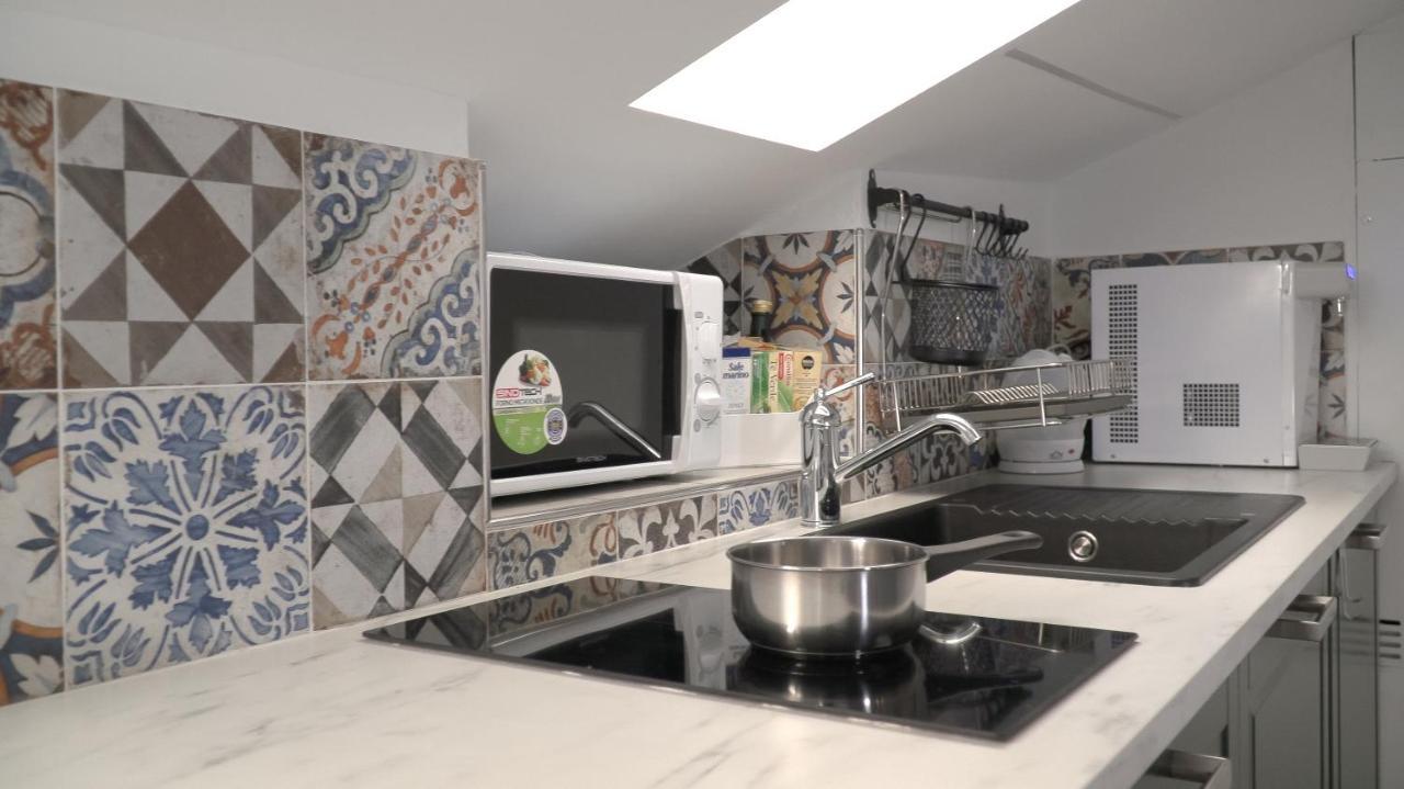 Via Garibaldi 75 - Attic Sea View Apartment Камогли Екстериор снимка